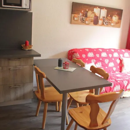 Modern Studio Facing South Just 300 M From The Ski Lifts